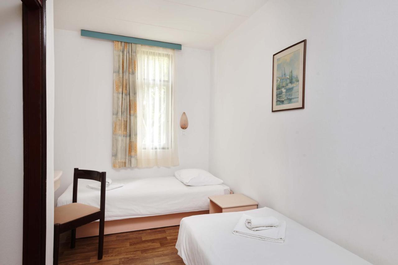 Apartments Astra Plava Laguna Poreč Extérieur photo